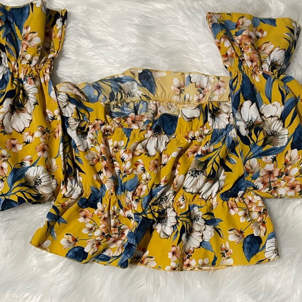 Floral Crop shirt  by Shein